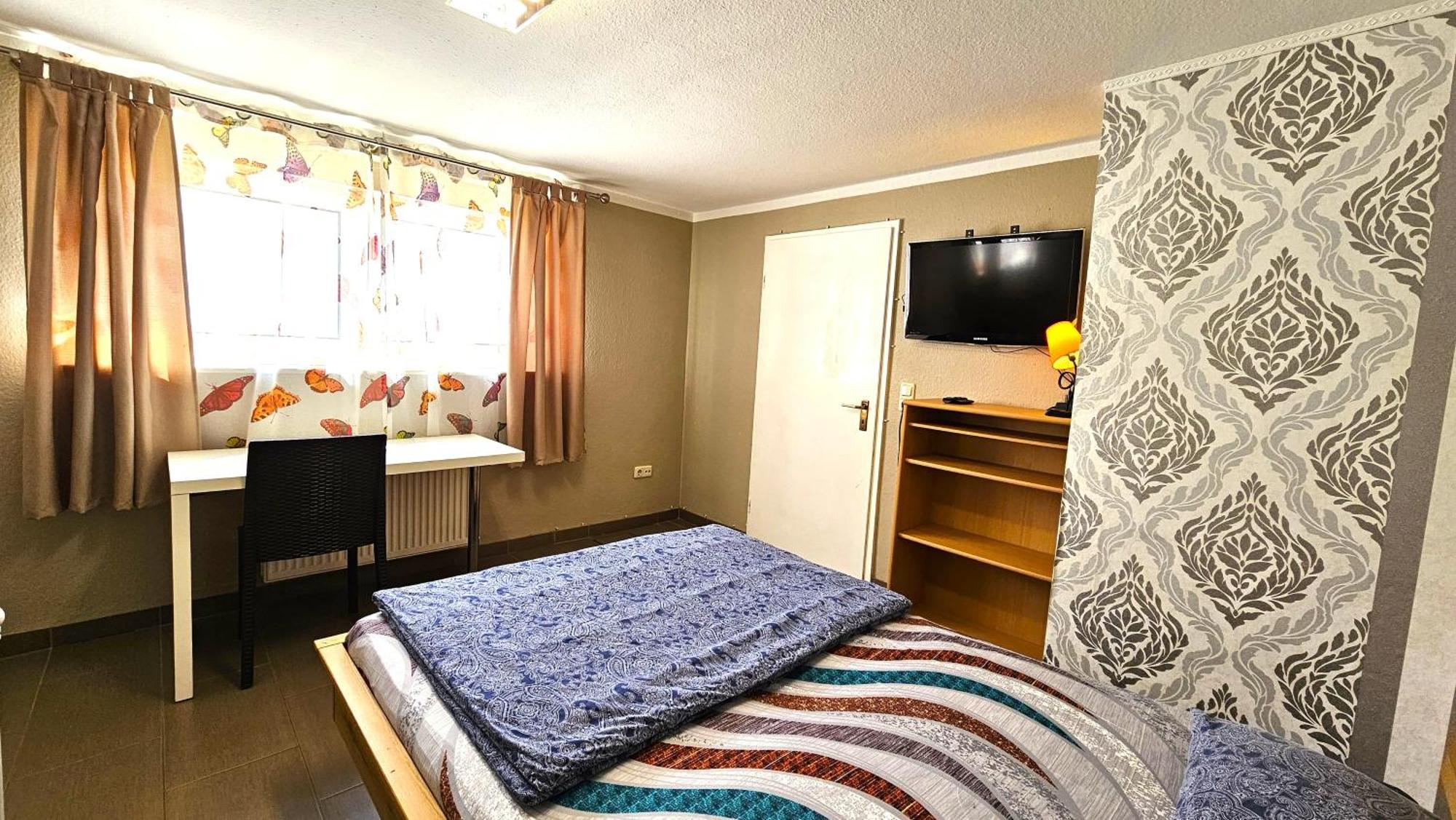 Gruendauer Monteurwohnung/Studentenwohnung Экстерьер фото