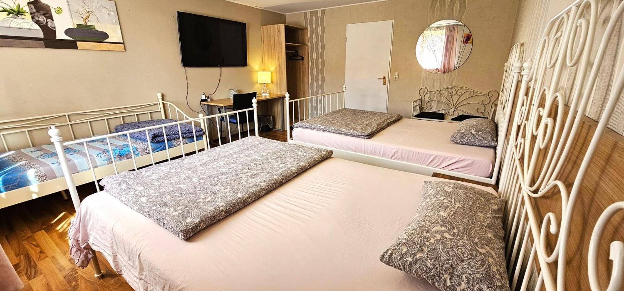Gruendauer Monteurwohnung/Studentenwohnung Экстерьер фото