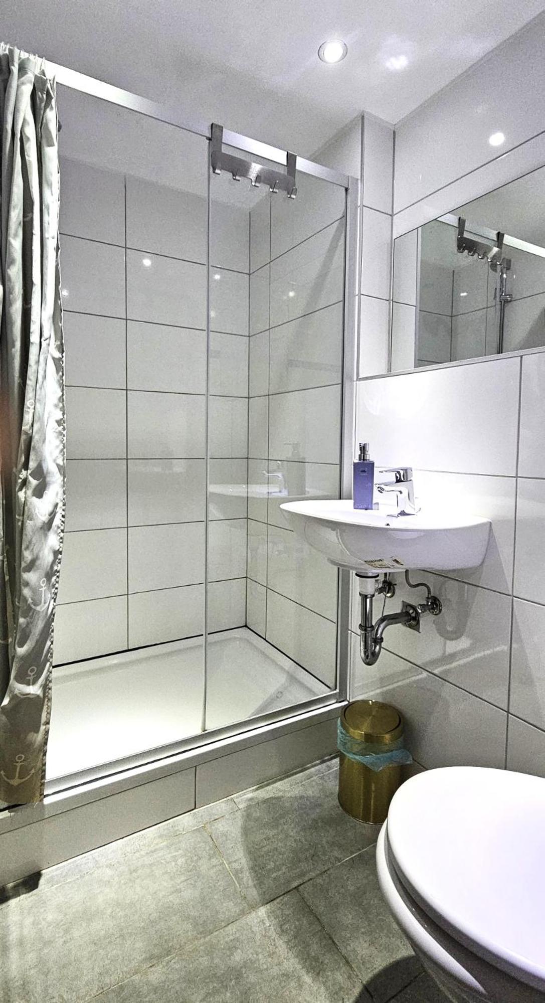 Gruendauer Monteurwohnung/Studentenwohnung Экстерьер фото